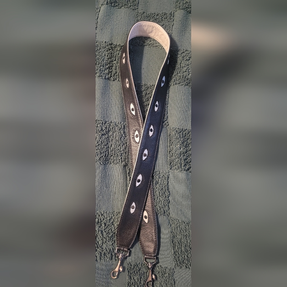 Min & Mon Black Crossbody Strap